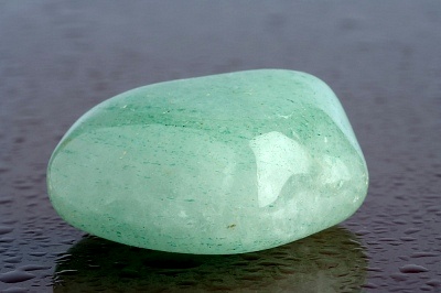 ½շ